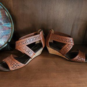 Women's Solanz Selena Size 8 Brown Leather Cork Wedge Sandal